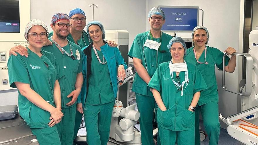 Éxito en la primera cirugía robótica que se practica en la provincia cacereña