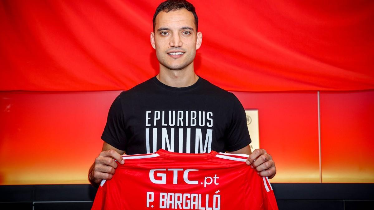 Bargalló fue presentado como jugador del Benfica