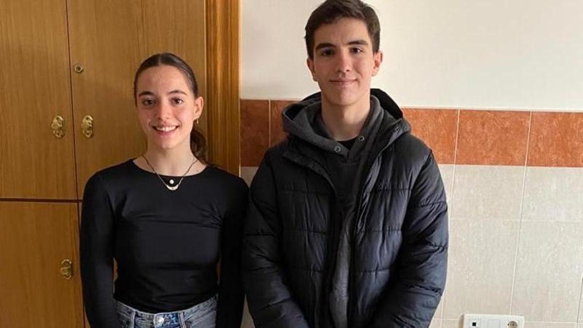 Claudia Vaquero y Rodrigo Vega, del colegio San Vicente de Paúl de Benavente. / E. P.