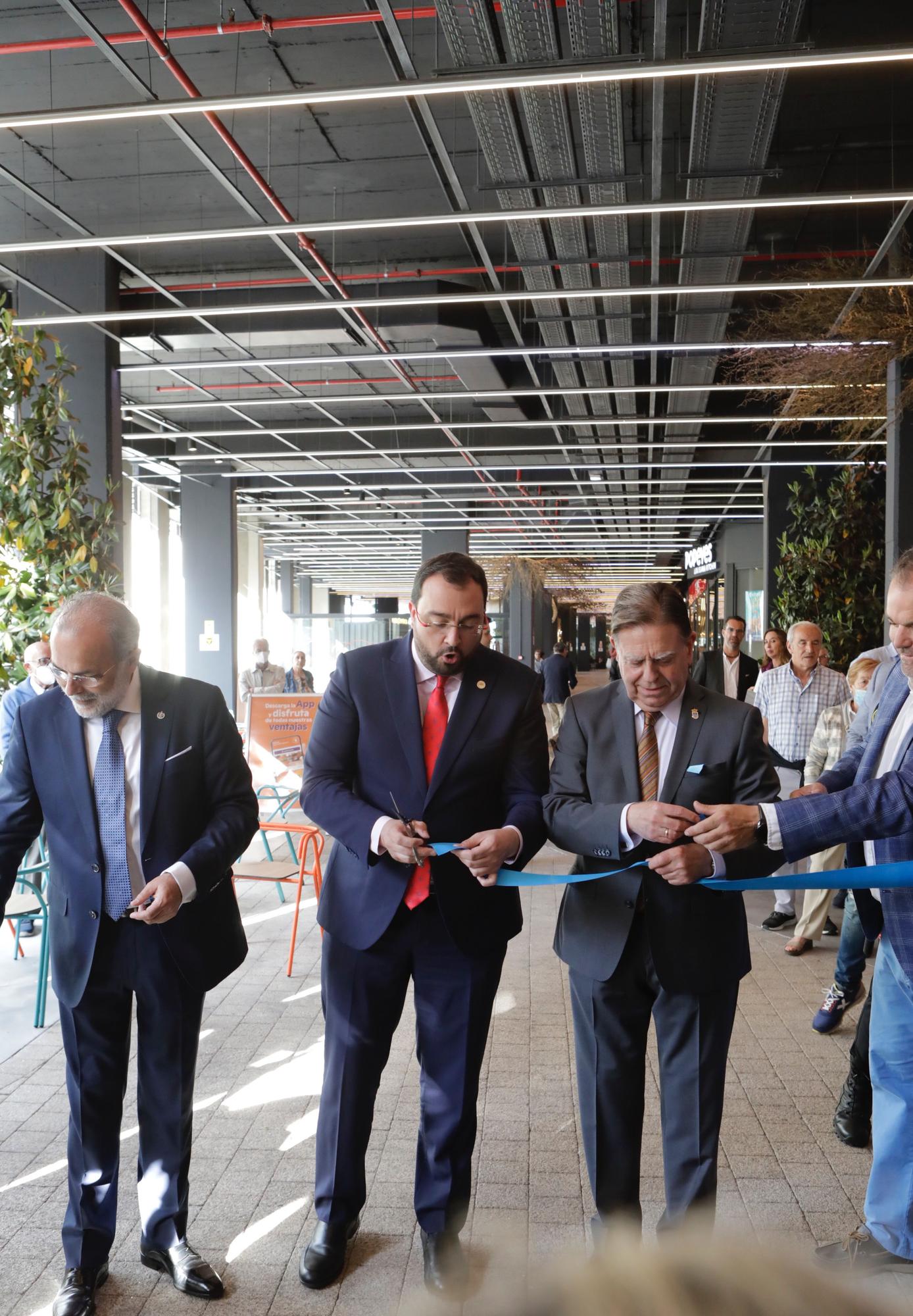 En imágenes: así fue la inauguración de los locales de hostelería en el Vasco