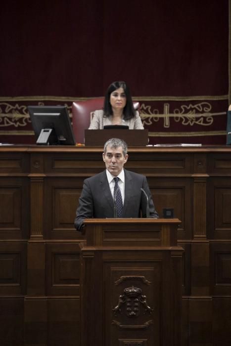 19/01/2017.CANARIAS.Pleno del Parlamento de Canarias..Fotos: Carsten W. Lauritsen