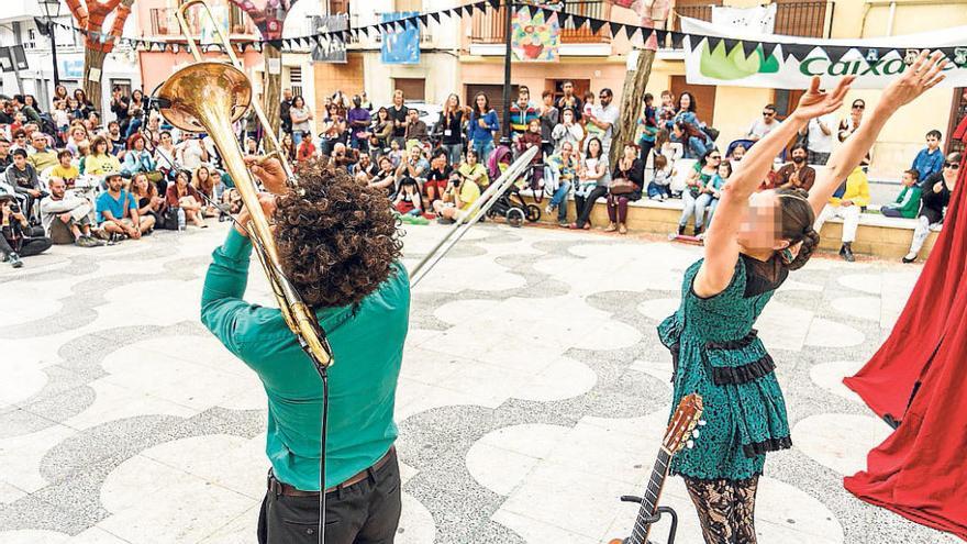 Pasar la gorra en Villena