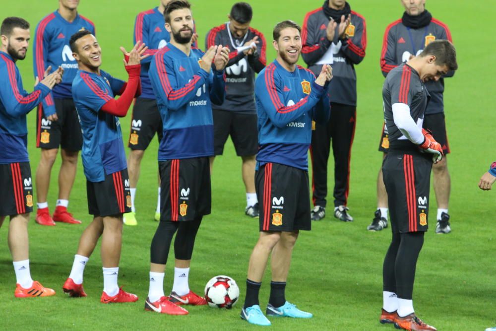 Entrenamiento y rueda de prensa de la Selección Española en Málaga