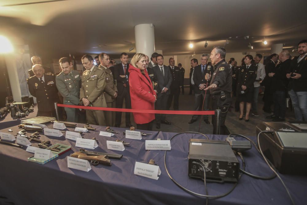 La exposición de Policía Científica se ha inaugurado en el ADDA.