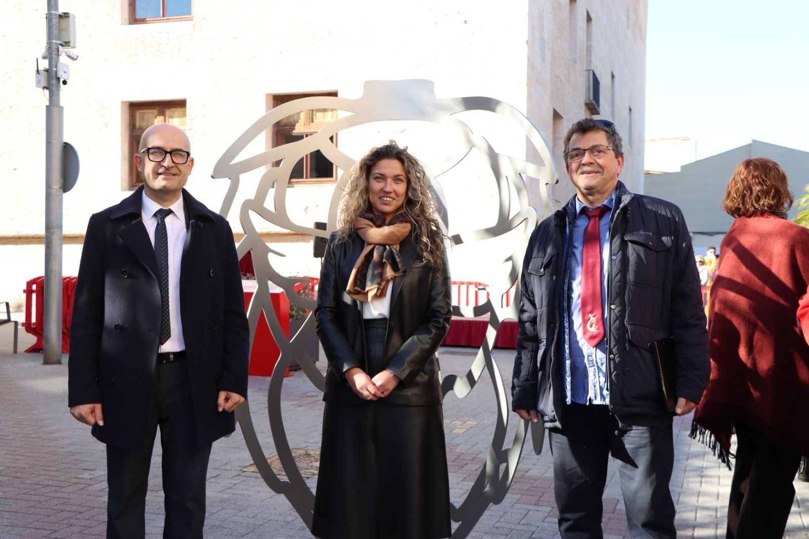 El alcalde con la presidenta de la asociación y el presidente de la UMA.