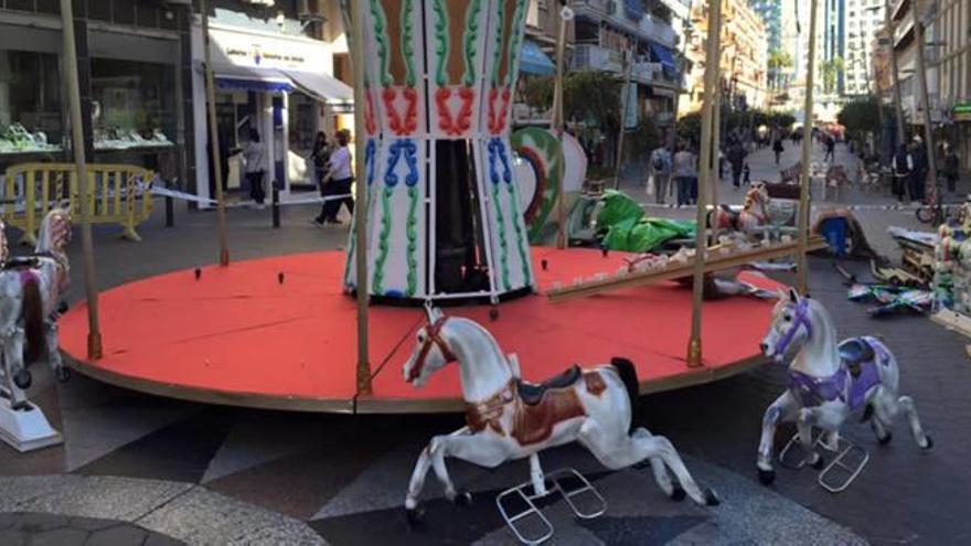 La Marina Baixa ultima los preparativos para la Navidad con atracciones, mercadillos y flores