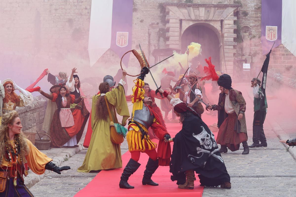 Todas las imágenes de la inauguración de la feria Eivissa Medieval