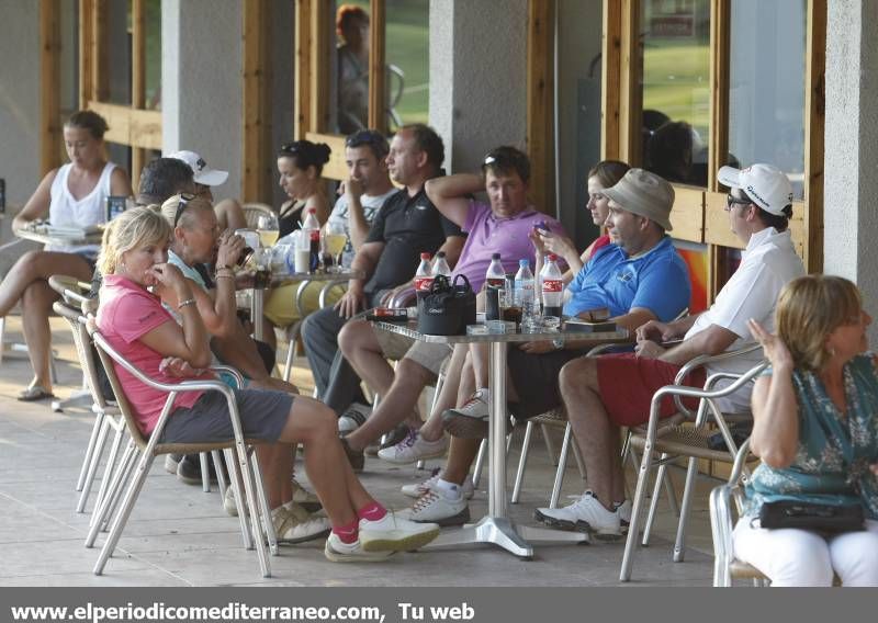 GALERÍA DE FOTOS- El torneo Pro-Am llena el Club Costa Azahar de amantes del golf