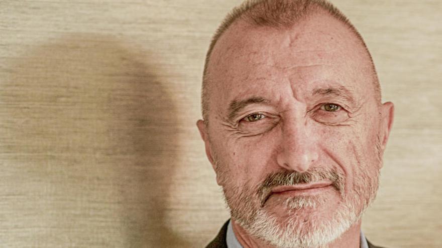 Arturo Pérez-Reverte.