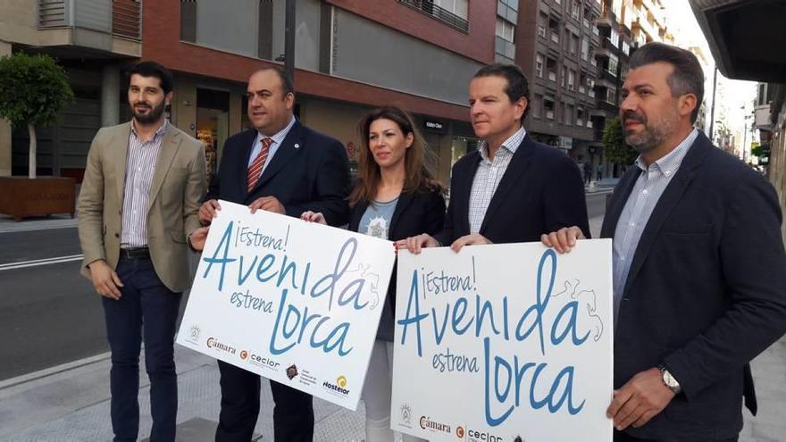 Un momento de la presentación de la campaña de ayer de los comerciantes.