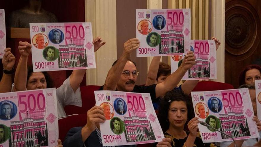 El pleno aprueba la liberación de 14 concejales sin desvelar sus cometidos