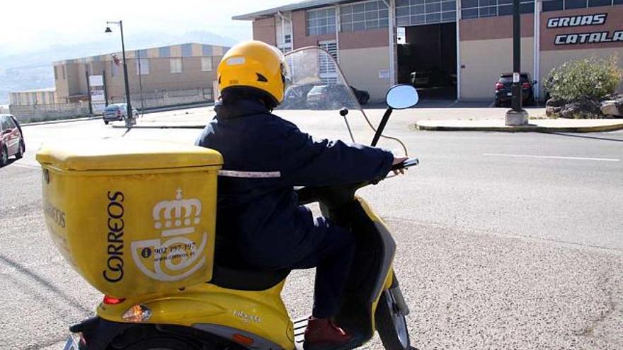 La doble denominación ha creado problemas a los trabajadores de Correos.