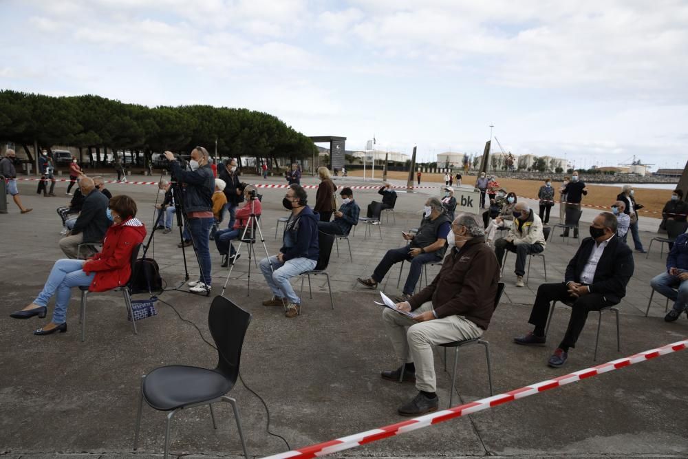 Homenaje a los Niños de la Guerra en Gijón