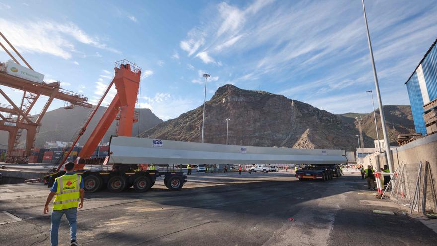 El primer bloque de la pasarela de Padre Anchieta ya en La Laguna