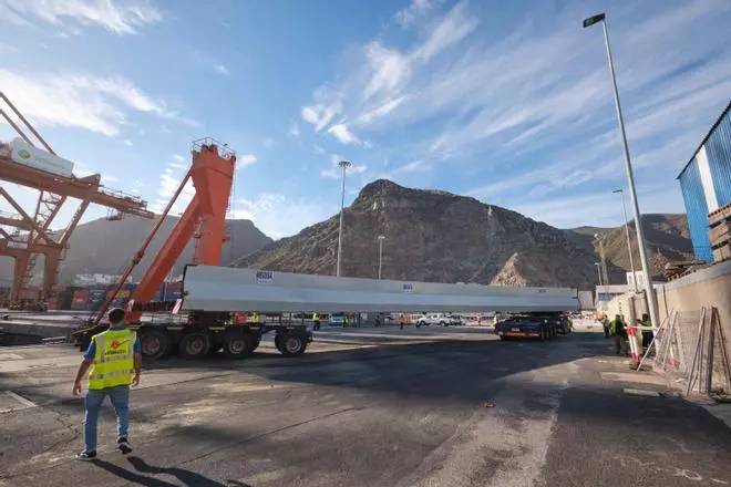 El primer bloque de la pasarela de Padre Anchieta ya en La Laguna