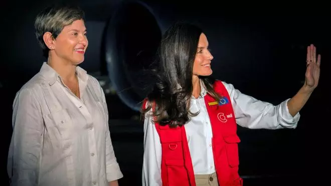 Letizia inicia su viaje de cooperación en Colombia
