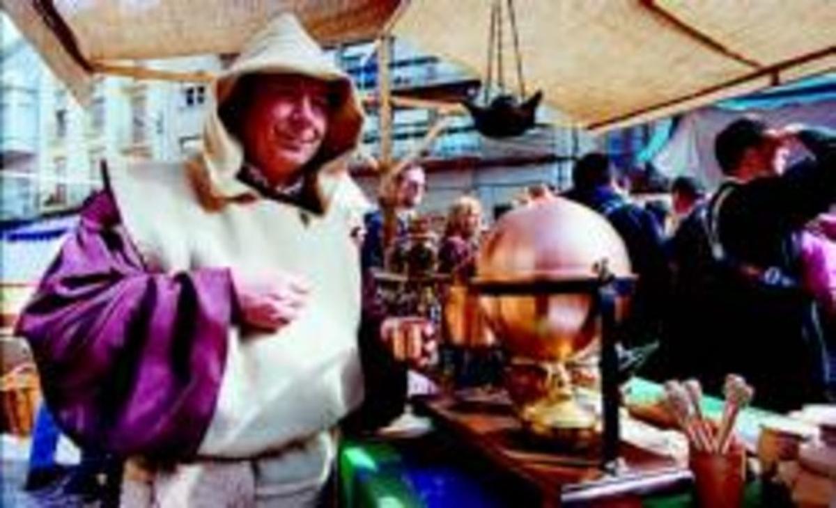 Un moment de la recreació medieval de la Fira de l’Aixada de Manresa, l’any passat. Un moment de la recreació medieval de la Fira de l’Aixada de Manresa, l’any passat.