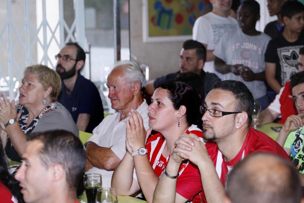 L'afició viu el partit a Girona