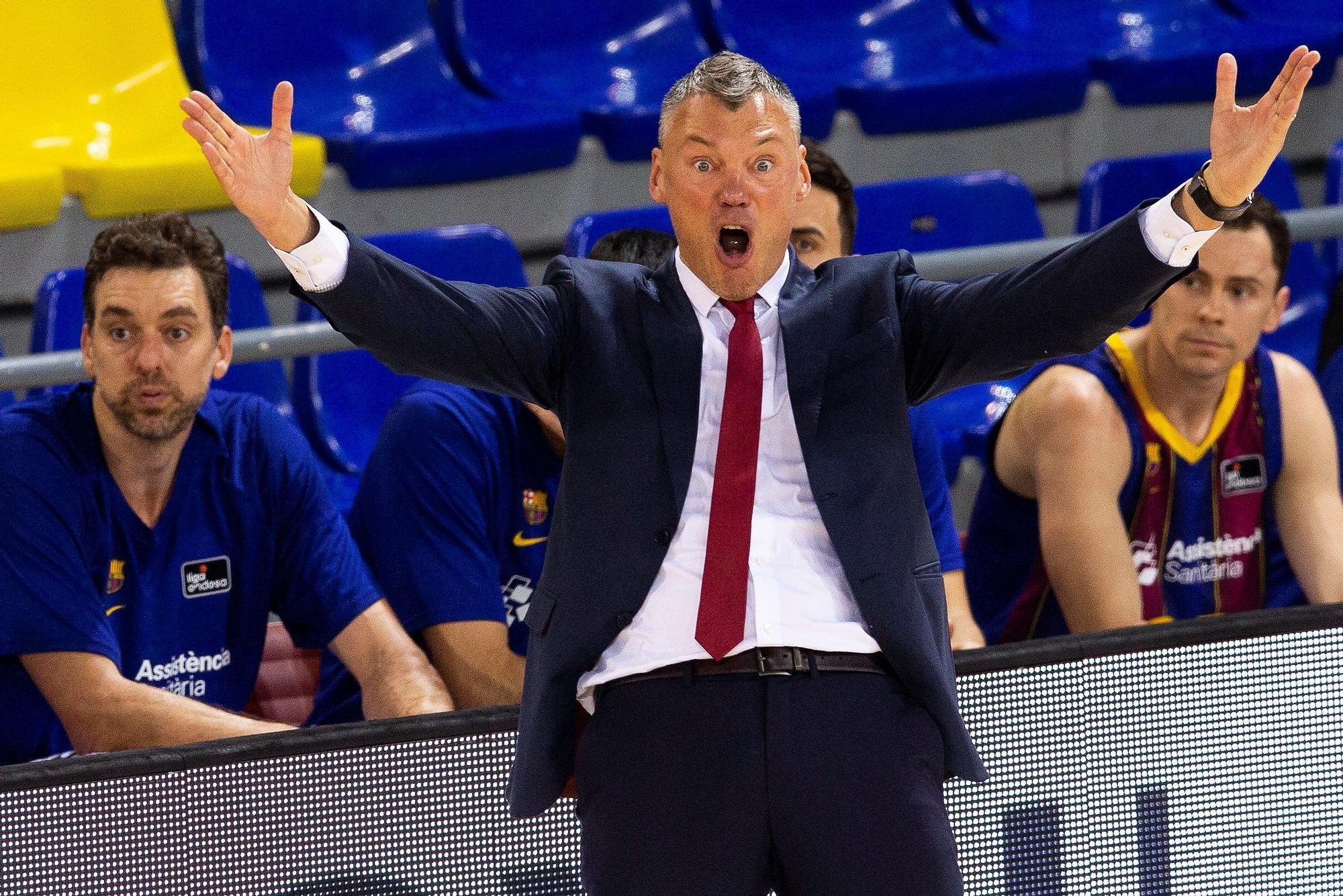 Jasikevicius protesta una jugada en el Palau ante el Madrid.