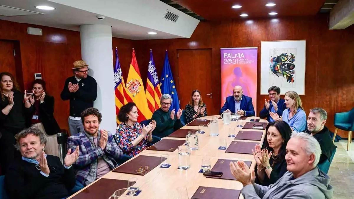 Der Bürgermeister Jaime Martínez und sein Team für Palma 2031.