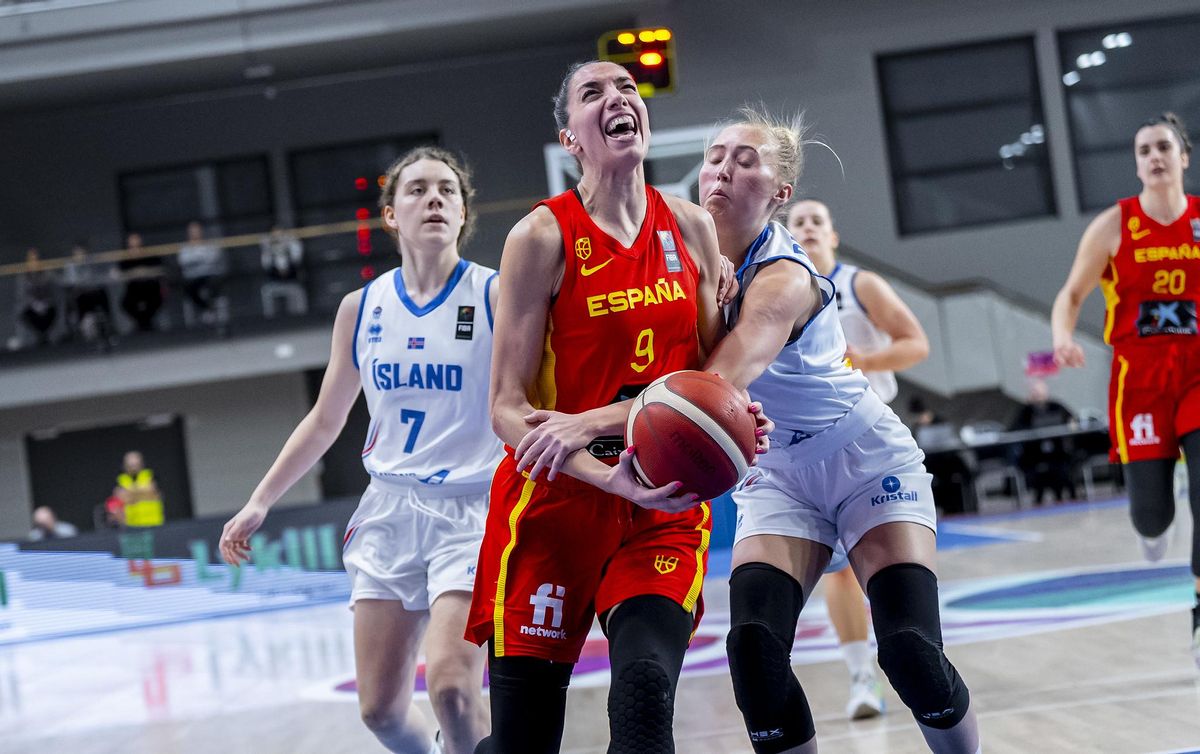 Queralt Casas, en el partido de clasificación para el Eurobasket ante Islandia.