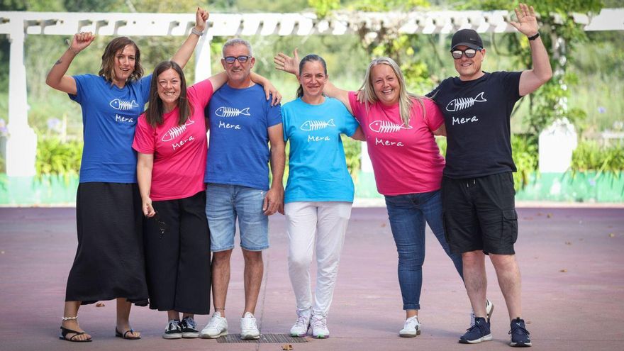 Los nuevos miembros de la comisión de Fiestas del Mar de Mera, en Oleiros. | Germán Barreiros/ Roller Agencia