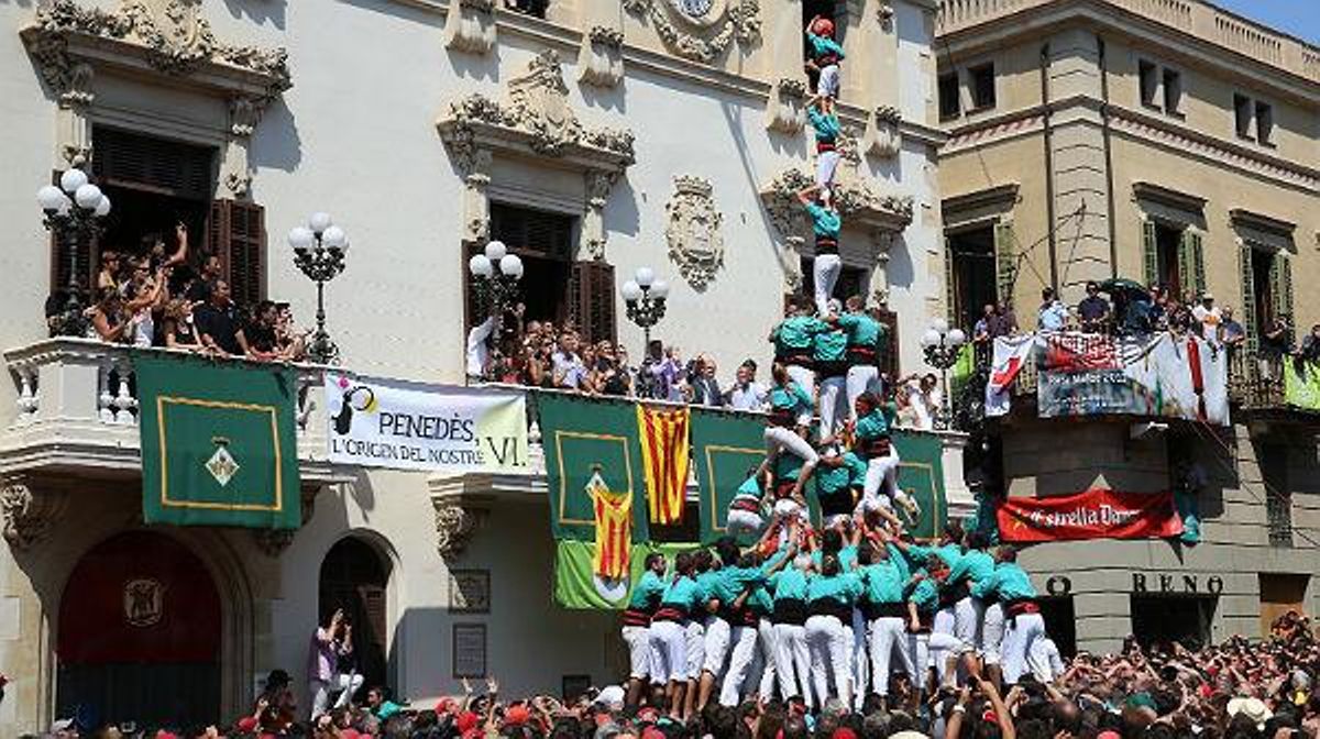 Aconsegueix un tres de deu, un quatre de nou amb agulla, un quatre de nou net i un pilar de vuit.