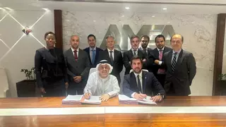 Cox se alía con la emiratí Amea para invertir más de 2.000 millones en desalación y energía
