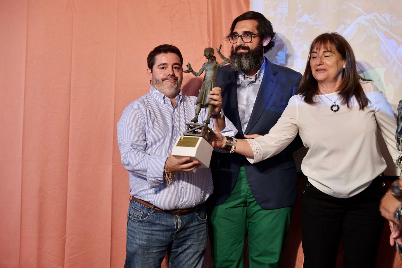 Las fallas de Primera A recuerdan a Algarra con su premio Borumballa