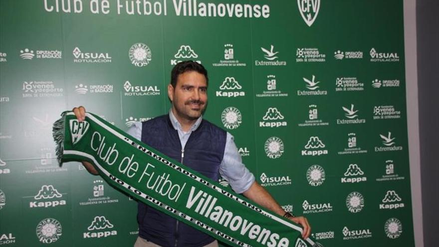 El Villanovense recibe al Ibiza con la obligación de sumar los tres puntos