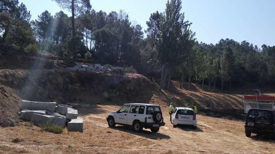 Inicio de las obras del muro de O Fonsillón. // FdV