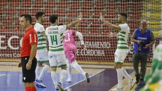 El Córdoba Futsal honra la memoria de los suyos con goles y pasión