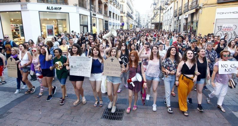 Manifestación contra la puesta en libertad de La Manada en Zaragoza