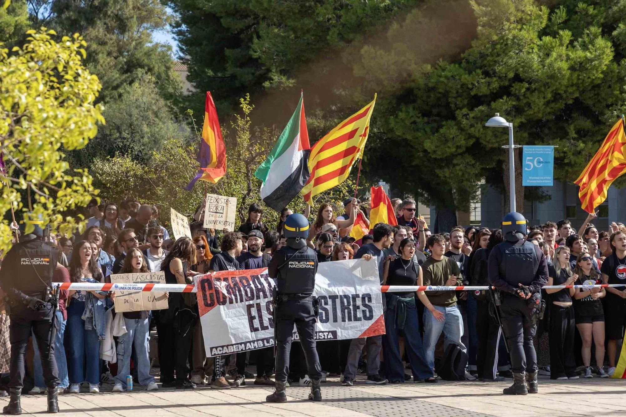 Tensión en la Universidad de Alicante por la visita de Vito Quiles