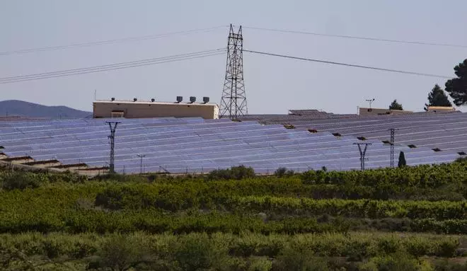 Requena y Siete Aguas concentran 9 parques solares con 164 MW