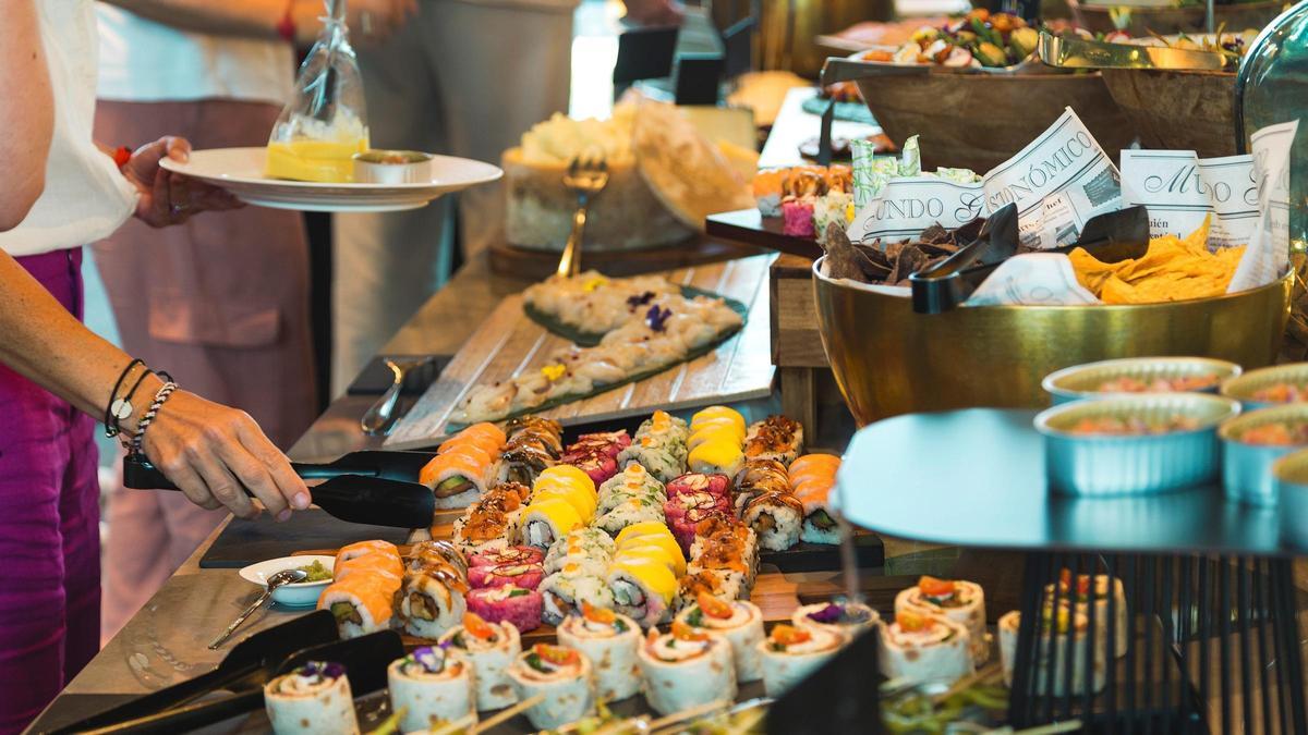 El 'brunch' del restaurante Terrum del Hotel Hyatt Regency Barcelona Tower.