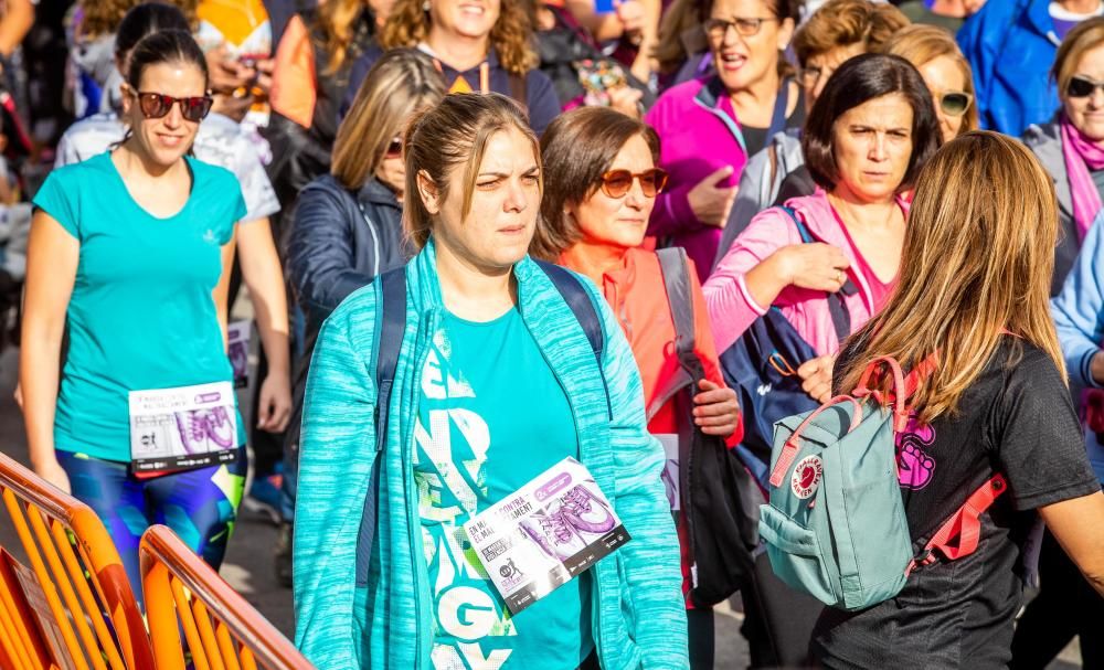 Búscate en la galería de fotos de la Marxa contra la Violencia de Género