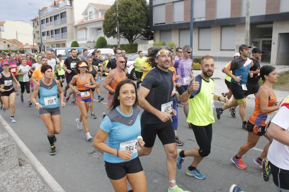 Más de medio millar de corredores completaron el espectacular y exigente recorrido de 21 kilómetros por la Costa da Vela de Cangas.