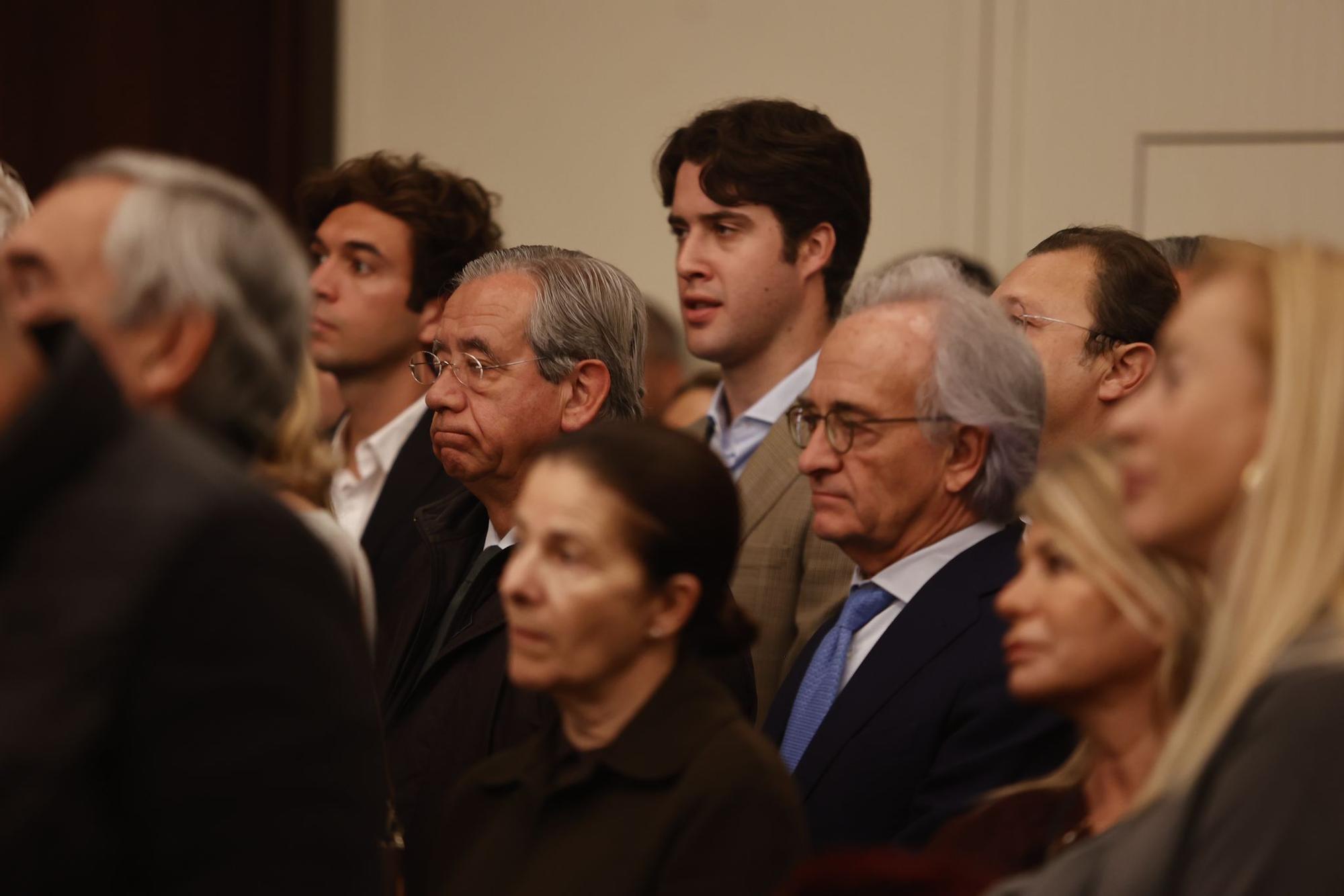 Los asistentes a la presentación del libro de Francisco Camps en un hotel de València
