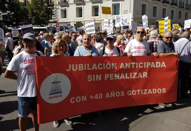 Protesta dels pensionistes davant del Congrés dels Diputats