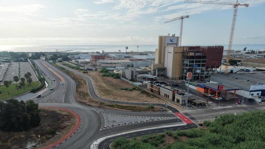 Massalfassar abre el nuevo carril bici que conecta el municipio con el polígono Mediterráneo y la playa