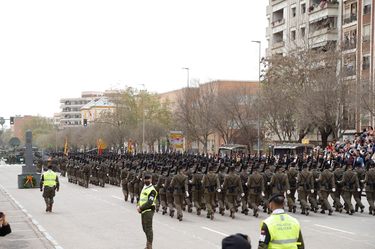 Más de 600 civiles juran bandera en Córdoba