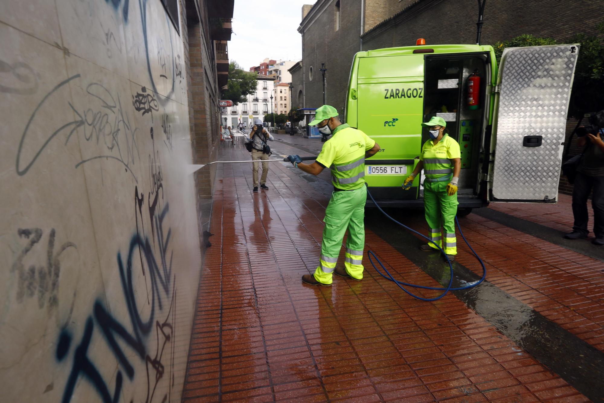 Limpieza de pintadas en Zaragoza