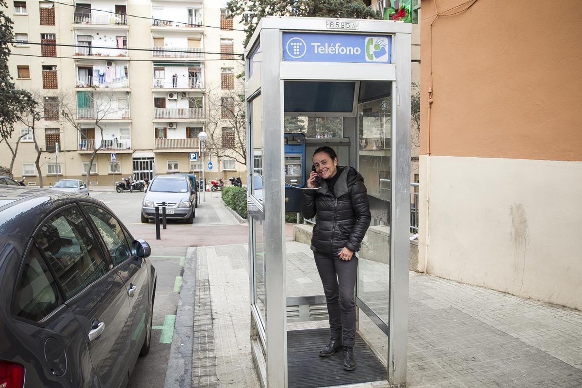 La última cabina clásica de Barcelona será un punto de intercambio de libros.