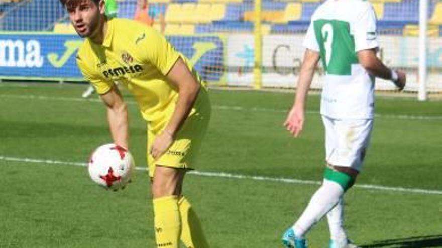 Mario González, en un partido en el Mini Estadi.