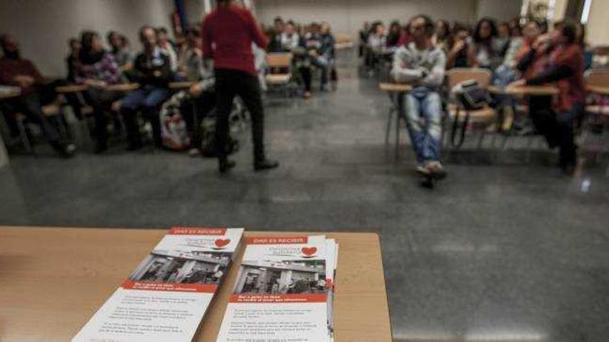 Lecciones sobre la pobreza en Alicante (10/03/2015)