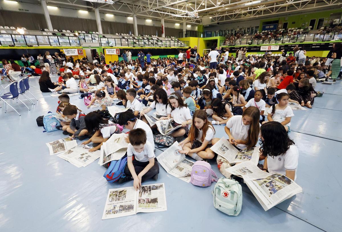 XI Premios «FARO DA ESCOLA» 2026: cientos de pequeños aprendices de periodismo en Navia