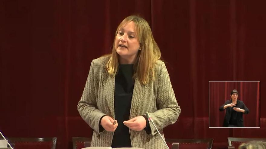 Tania Marí denuncia en el Parlament balear la situación &quot;dramática&quot; de Oncología en Ibiza