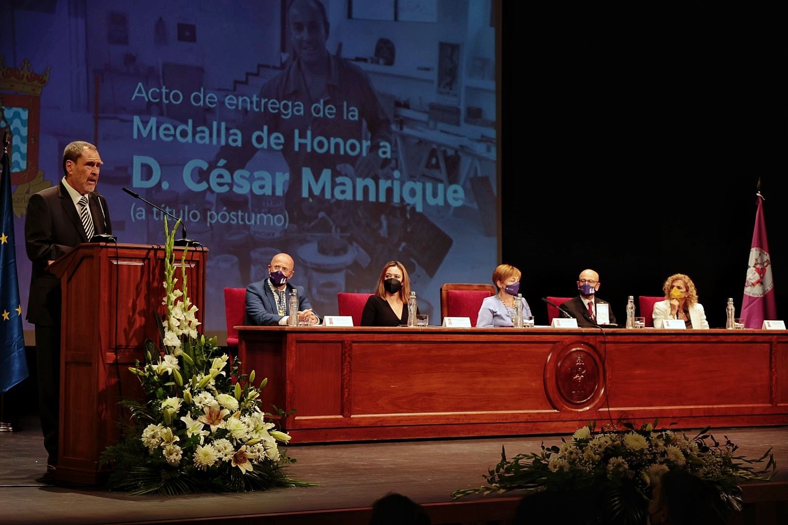 Medalla de Oro de la ULL a César Manrique