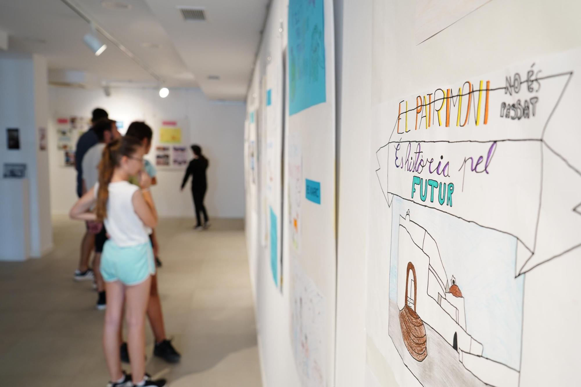 La exposición de los carteles